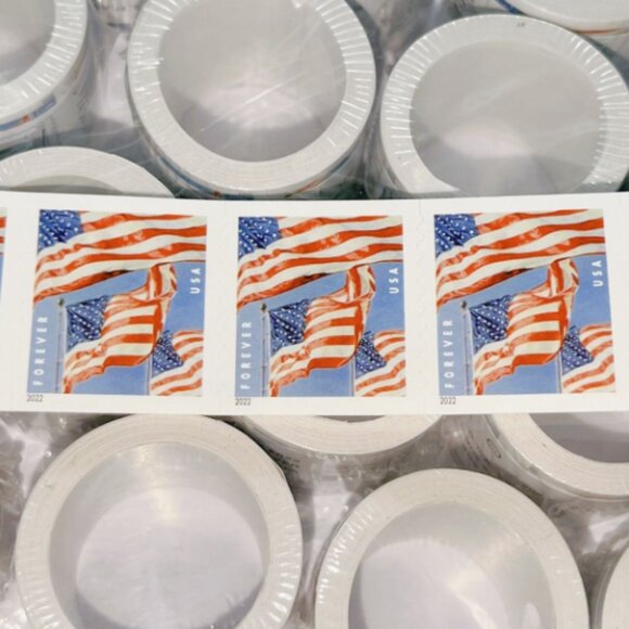 500 usps forever stamps of 2022 Mail U.S.A. Flag Postage - Picture 2 of 2
